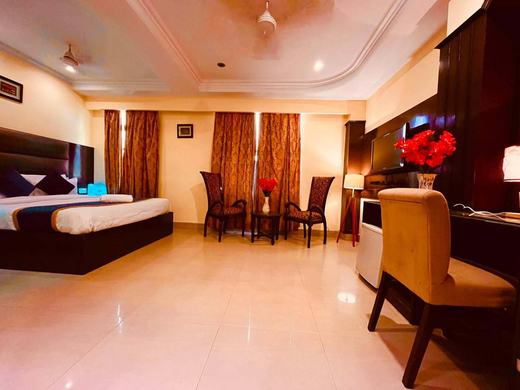 The Reo Luxury Hotel - Haridwār Esterno foto